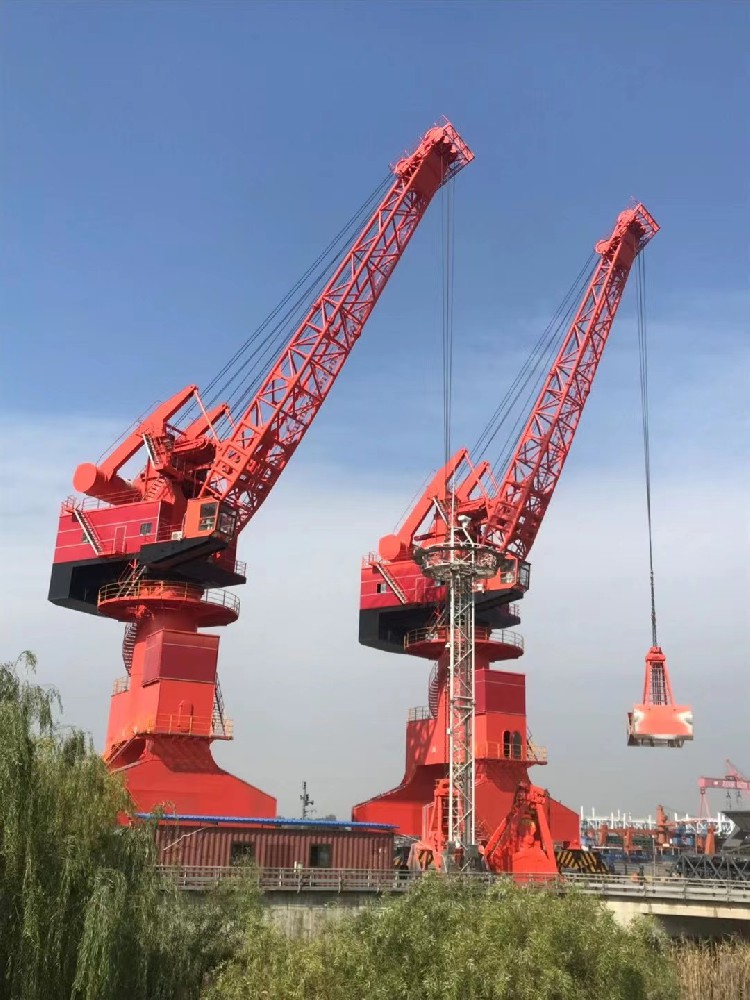 港口固定式吊機部件保養(yǎng)時的常見問題以及解決辦法